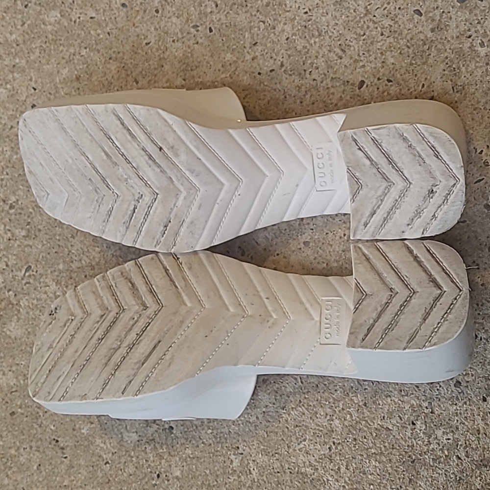 Gucci Rubber Off-White Platform Sandals - Picture 4 of 7